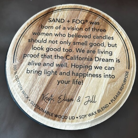 NWT Extra Large Sand + Fog Soy Honey Tobacco Scented Candle - Picture 5 of 8